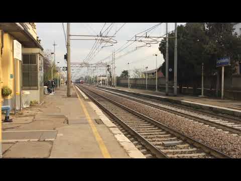 RegioExp con E464 Trenord in transito ad Ospitaletto-Travagliato (Bs)