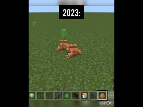 Minecraft Frog in 2023 v/s 2050 🐸🐸|#shorts #short #shortsminecraft #gaming #gameplay
