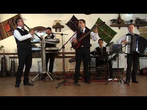 Indexi - Tri Godini Bolen Lezham (Live)