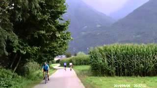 preview picture of video 'Itinerari Ciclistici : Il Sentiero Valtellina dal Ponte sull'Adda presso Colico a Mantello'