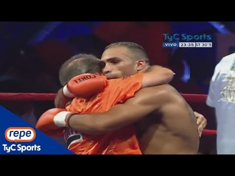 El triunfo por nocaut técnico de Víctor Ramírez ante Danny Santiago en Mar del Plata