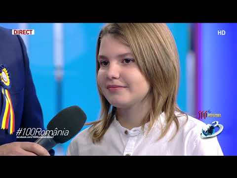 Imnul naţional a fost cântat live de doi copii: Diana Crăcană şi Andrei Albu