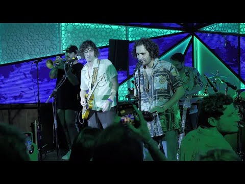 Flamingo Pier - How 2 Feel (Live at Sultan Room)