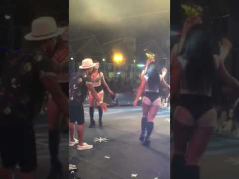 Mc G15 - Deu Onda / Gabily ( Show - Terreirão do Samba )