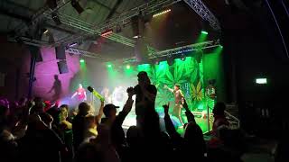 17. Goldie Lookin Chain - Your Mother&#39;s Got a Penis/Rave. Live 2025