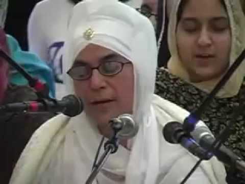 Bibi Tarvinder Kaur jee - part 1 - Mere Govinda Gun gava Tripat man hoye - Maryland Smagam 2010.mp4