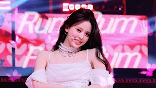 Download lagu [4K] 251231 2025 MBC 가요대제전 GAYODAEJEJEON  - '첫 사랑니 (Rum Pum Pum Pum)' izna JEEMIN 이즈나 방지민 직캠 fancam mp3