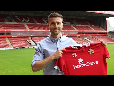 WES MCDONALD, DANNY GUTHRIE AND MAT SADLER SIGN FOR THE SADDLERS!