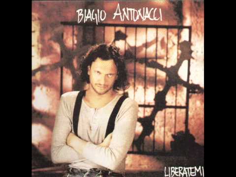 Videoclip de Almeno Non Tradirmi Tu — Biagio Antonacci