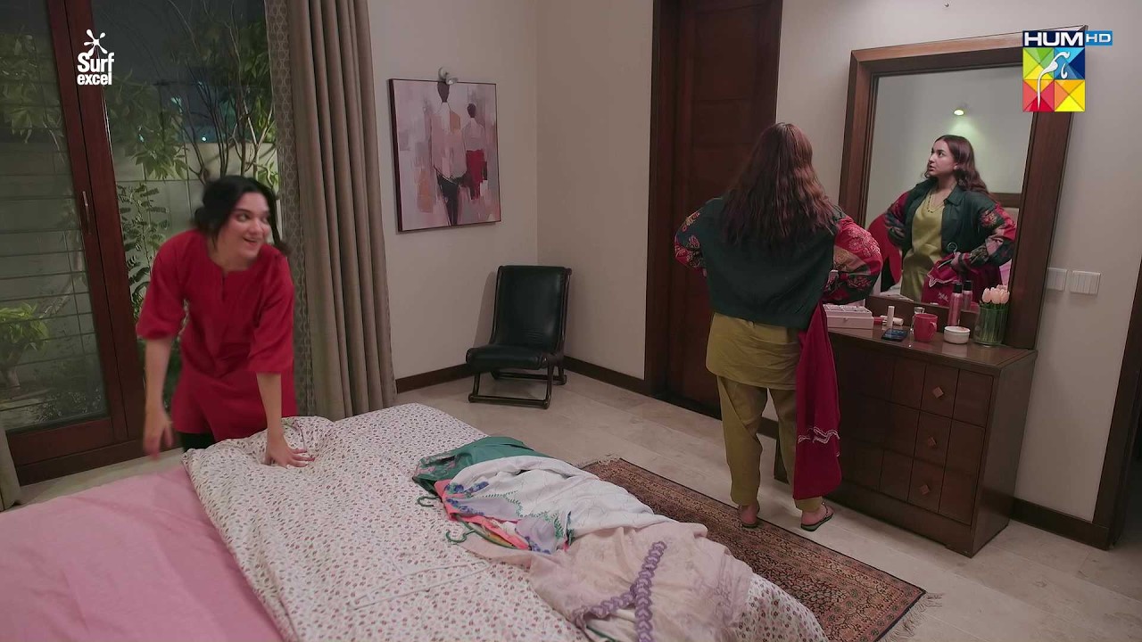 Saaf Nazar Arha Hai Tumhein Pyar Ho Gaya Hai..? #dekhzarapyarse #yumnazaidi - HUM TV