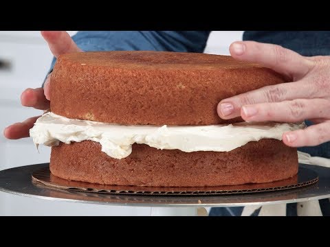 How To Make Perfectly Flat Cake Layers | Southern Living