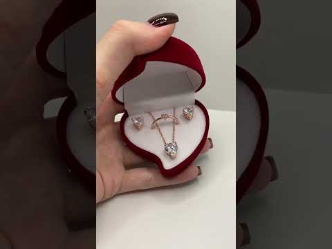 Солидный подарок девушке - набор "Алмазные сердечки в золоте" серьги кольцо колье ювелирный сплав в коробочке - фото 2 - id-p1797645312