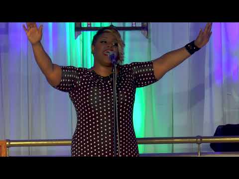 Anita Wilson - Total Praise (LIVE)