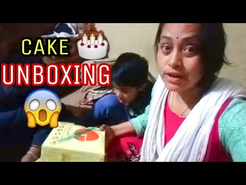 Cake Unboxing