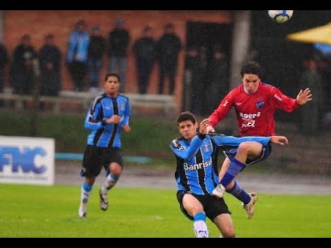 Nacional (URU) 1 x 3 Grêmio - Troféu Fronteira da Paz em 2010