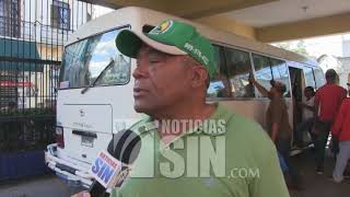 Choferes califican como un “palo asechao” aumento de los combustibles