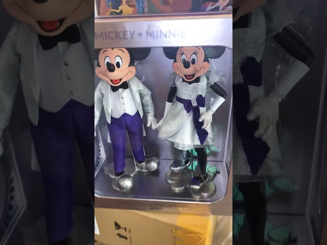 Vídeo relacionado con Bubble World - Party Pack Frozen, Cars, Minnie y Mickey - Pompas de Jabón Niños - Detalle Cumpleaños - 12 Tubos Blancos con Soplador Rojo de 60 ml - Made in Italy