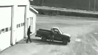 Car Thief Fails to Getaway Because He Can’t Drive a Manual Transmission