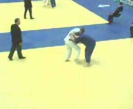 KARIN VAN DIJK op NK -20 JUDO