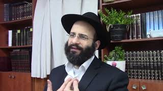 חינוך אילם - היתרונות וחסרונות (הרב אלחנן משה נחמנסון) - התמונה מוצגת ישירות מתוך אתר האינטרנט יוטיוב. זכויות היוצרים בתמונה שייכות ליוצרה. קישור קרדיט למקור התוכן נמצא בתוך דף הסרטון