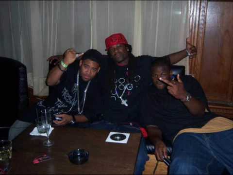 KeeZone Boyz (Lil Kee, Strizzo, Yung G & Javon Black) - Girl Get On [2009]