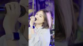 Download lagu Peluklah tubuhku Kecup keningku,Tenangkan hatiku Yang merindukanmu (PUTRI KRISTYA - AYANG) #shorts mp3 Download lagu Peluklah tubuhku Kecup keningku,Tenangkan hatiku Yang merindukanmu (PUTRI KRISTYA - AYANG) #shorts mp3