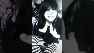 A heartwell ending is a good emo band #emo #2000s #alt #emokid #scene #cringealert #scenekid
