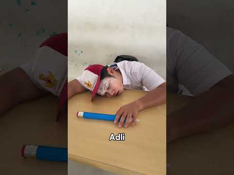 KOK DI SEKOLAH MALAH TIDUR?!