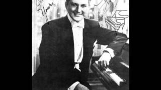 Liberace plays &quot;As Time Goes By&quot;