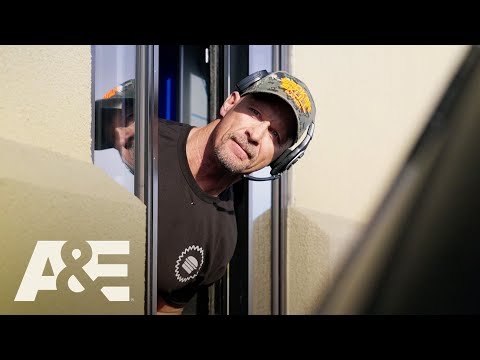 Sneak Peek: Steve Austin Takes Over the Drive Thru Window on "Stone Cold Takes on America"