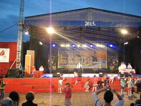 RKC Novi Sad- dzecinska folklorna grupa- koreografija Obljivanje