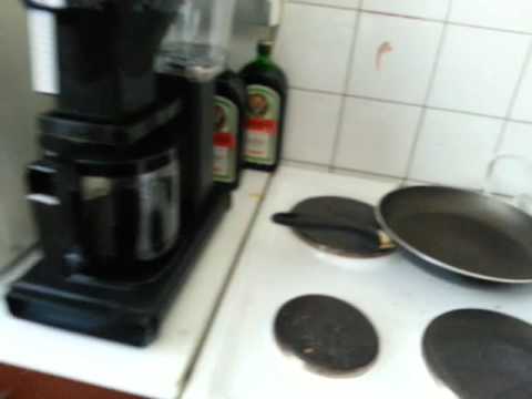 Just laiton tulee 2 aamukahvit