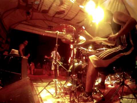 Carlo Amendola - Jackers - Blink-182's Dumpweed Live 27.08.2011