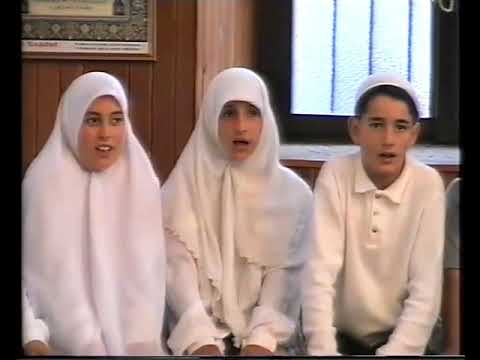 Nga arkivi fetar i Tv Uskana - Emision fetar në xhaminë Sulltan Bajaziti në Kërçovë, viti 1999