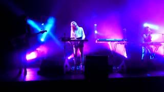 Au Revoir Simone - Crazy - (Auditorio Blackberry 14-06-14)