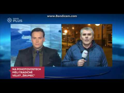 Moderátor TV Nova vytahuje kosti z nosu !