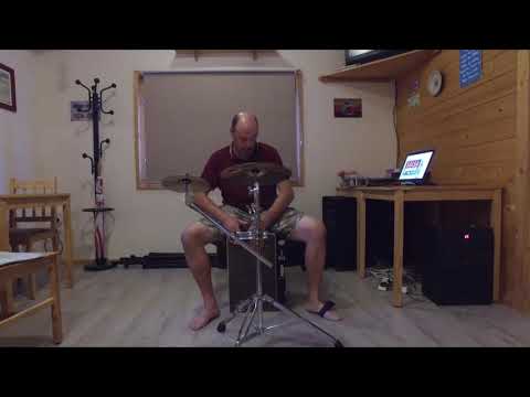 franc culshaw playing salsa on the cajon