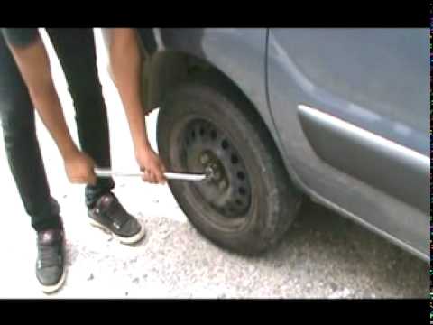 Chave de Roda Telescópica com Soquete de 17 - 19mm LEETOOLS-681209 - Video