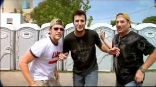 Country Man-Luke Bryan w/ Lyrics!