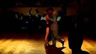 TANGO - FABIAN PERALTA Y LORENA ERMOCIDA - EXHIBICION SALON CANNING