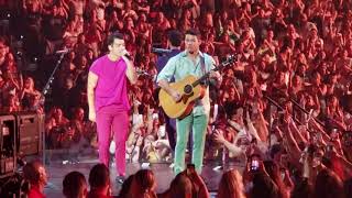 Jonas Brothers Pushing Me Away 190818 Wells Fargo Center