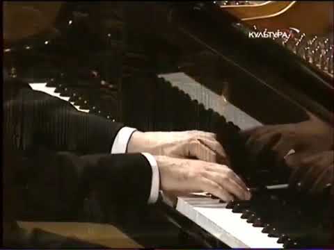 Mikhail Pletnev plays Lyric Pieces by Edward Grieg