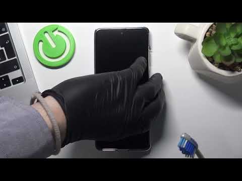 How to Clean USB Charging Port on HUAWEI P50 Pocket Using Home Tools