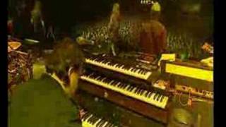 Primal Scream - Rocks live Glastonbury 2003