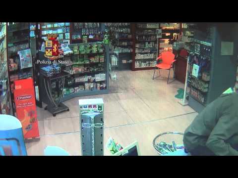 Torino: arrestato il rapinatore con la mascherina da chirurgo