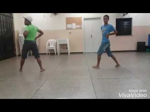 MC MENOR E MC TOCHA - DEVASSA #Luccas & #Telles #BrincandoDeDançar