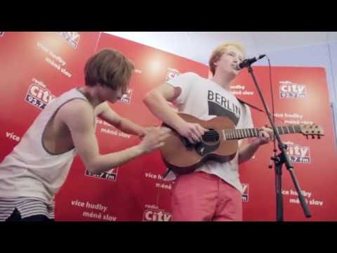 Jakub Ondra - Pumped up Kicks (cover) / City live na radiu City (26.5.2016)