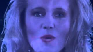 Mike Oldfield Feat Anita Hegerland - Innocent. Official Video (1989)