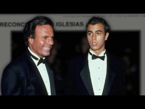 Julio Iglesias vs Enrique Iglesias | Favorite Latin Artist - AMA 1998 Full Video