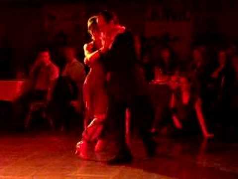  Horacio Godoy  and  Cecilia Garcia  are  dancing  to  the  tango  "  Cinema Paradiso  "